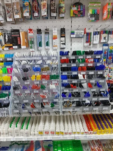 Торговельне обладнання для канцелярських магазинів